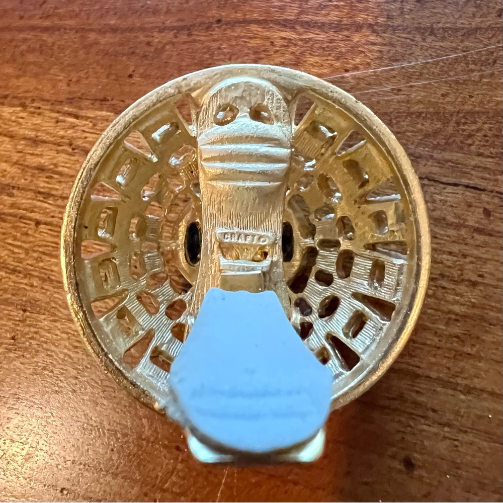 Vintage CRAFT stamped earrings - Picture 5 of 5